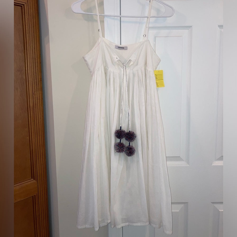 V. De. Vinster. dress
